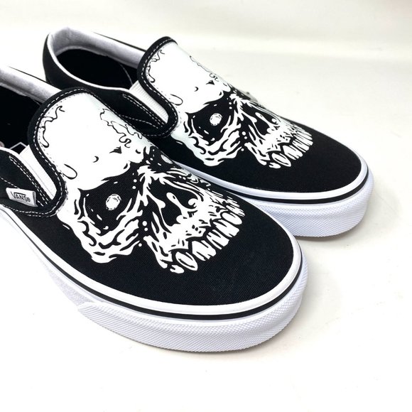 🎁 Santa Class Deal 🎁 VANS Classic Slip-On Tm Glow Skulls Black Womens Size 6.5 - Picture 9 of 12